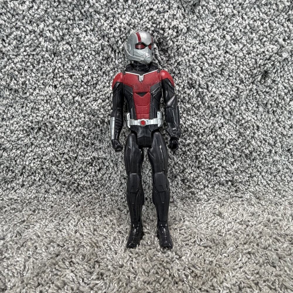 2018 Hasbro Marvel Titan Hero ANT MAN Electronic Launcher Action Figure Toy